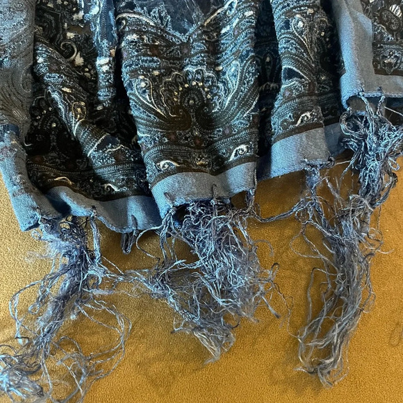 DAVID and YOUNG sheer blue cover up/ Shawl - Picture 10 of 10